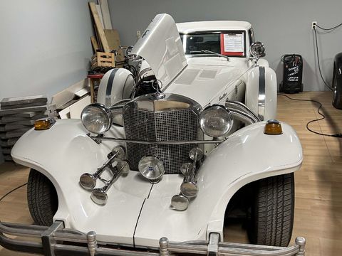 Excalibur Serie IV Sedan white /white 1989