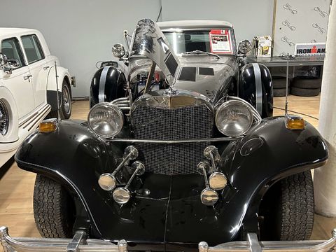 Excalibur Serie V Sedan Black-Grey piping,  1956 ( Factory Rebuild 1990), 1 build!