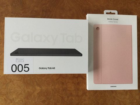 Samsung Galaxy Tab met beschermhoes  ( inv 32)
