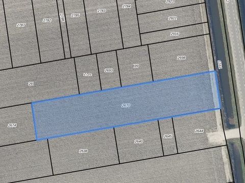 Perceel cultuurgrond van 925m³.