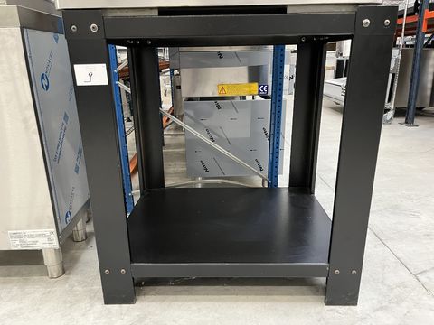 Stalen onderbouw zwart