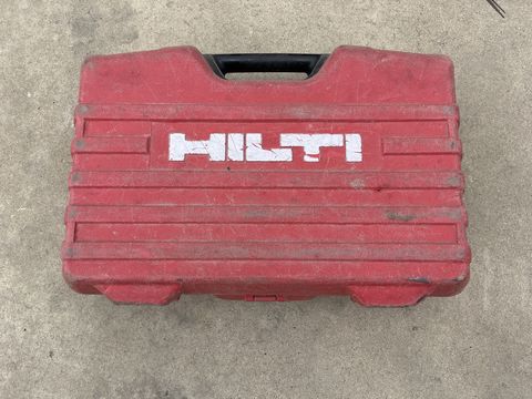 Hilti werflamp en haakse slijper