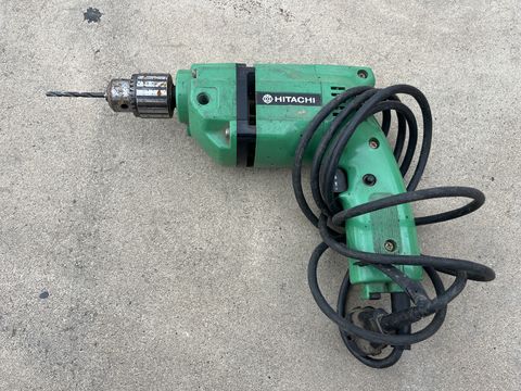 Hitachi boormachine
