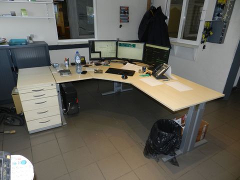 bureau met kast