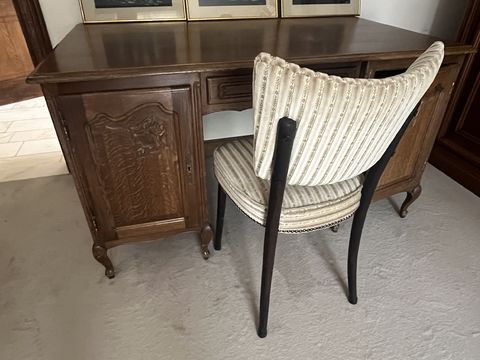 Classic desk/dressing table