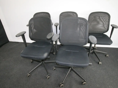 Lot van 5 stuks 2e keus Vitra Meda bureaustoelen