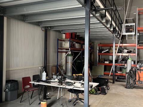 Mezanine/trap/L-vormige keukenblok