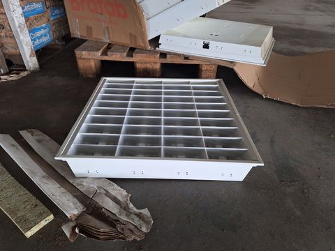 8 pcs white inset fixtures (lighting)60x60cm