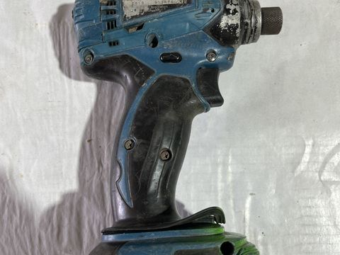 Makita case containing 2 impact drivers