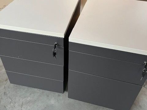 2 drawer units for desk