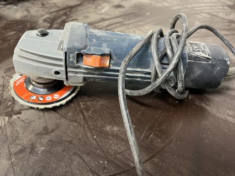 Haakse Slijper / Schuurmachine FALO