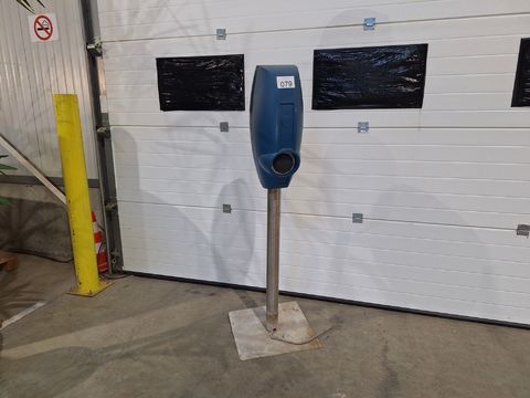 EV-Laadstation op paal – Type 2 | Contactloos betalen | MENNEKES 16A