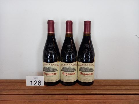 3 flessen Gigondas 2003 Domaine La Bouïssiere