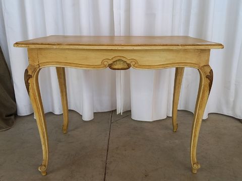 Mooi antiek LouisXV tafeltje