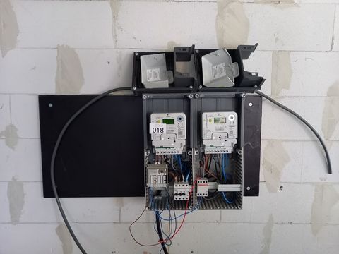 2 digitale electro meters met kabel