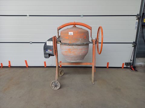Betonmolen 130L