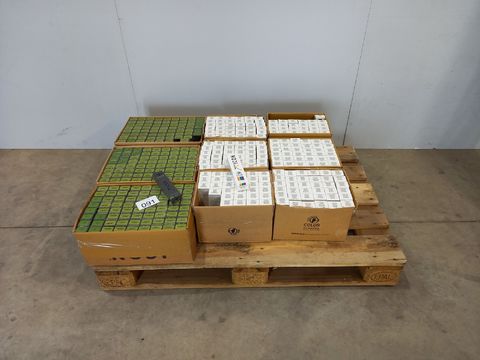 Lot I.C.O.N EcoTech Color en Playful Brights Direct Color haarkleuringen +/- 400 tubes(zie afb)
