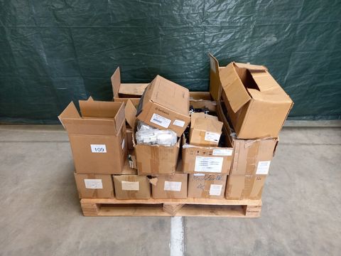 Lot alu eindklemmen en tussenklemmen(zie afb)