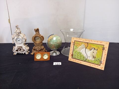 Verzameling decoratieve objecten