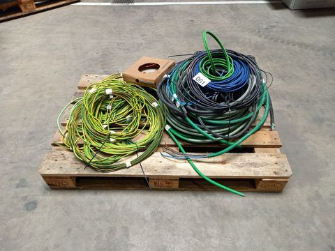 Lot diverse elektriciteitskabel
