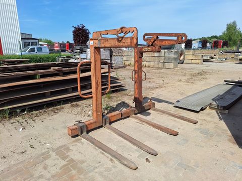 2 pallet hooks 2T and 2.5T