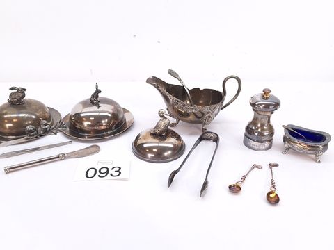 collectie van vintage tafelaccessoires
