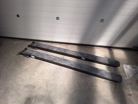 1 set vorkverlengstukken voor heftruck