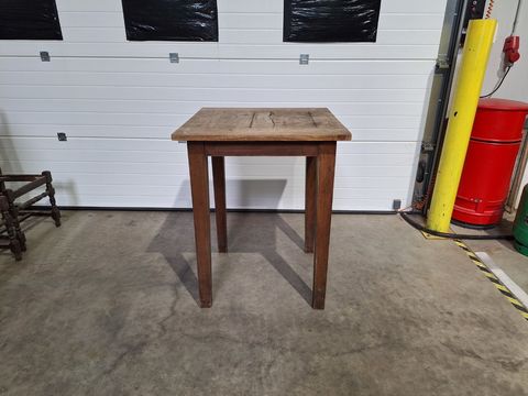 Massief eikenhouten halfhoge tafel