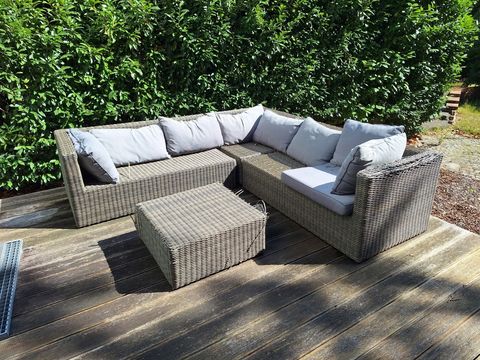 Rieten lounge set (beschadigd)