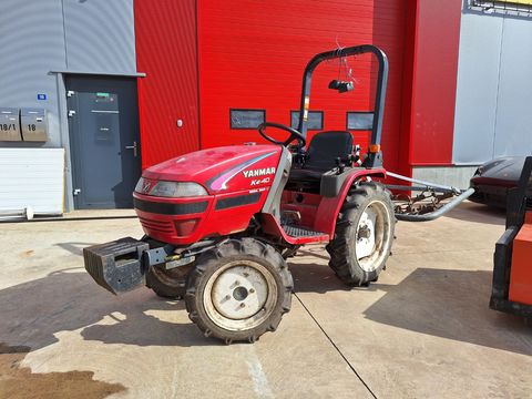 Mini tractor Yanmar KE-40 + 4 aanhangonderdelen
