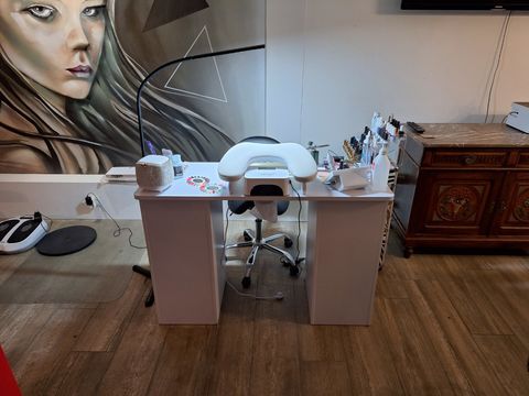 Volledig professioneel manicurestation met tools