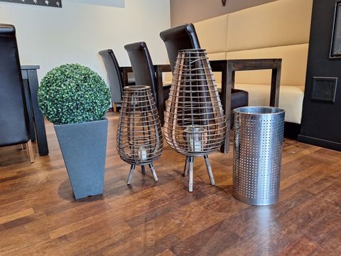 2 x houten kaarshouders,kunstplant in plantenbak en rvs paraplubak