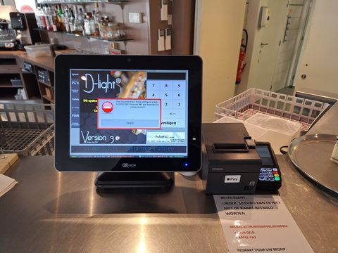 Kassasysteem (Epson ticketprinter,betaalterminal Ingenico,touchscreen NCR)