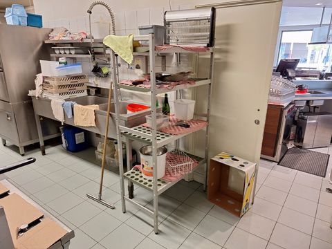 Aluminium rek met 4 leggers incl.inhoud