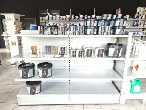 Lot AMICALA verfproducten (enkel inhoud rek)