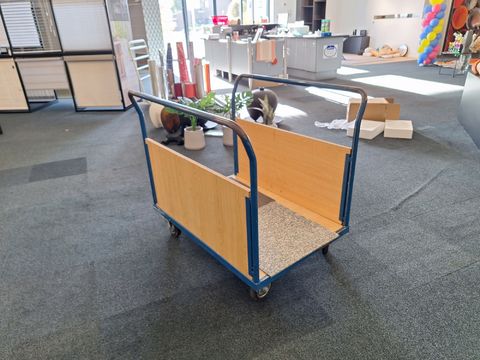 Platformwagen met zijpanelen