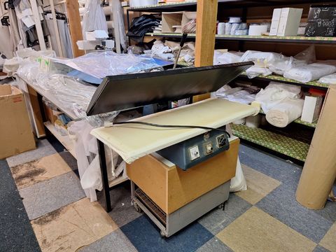 LANDRY BGP-9 strijksysteem