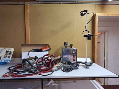 Lot strijk toestellen (döfix D25 Stoomunit,borstel en rokafronder)