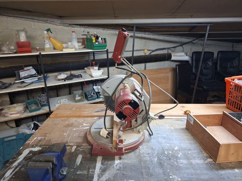 STAYER Afkortzaag – Model SC/200