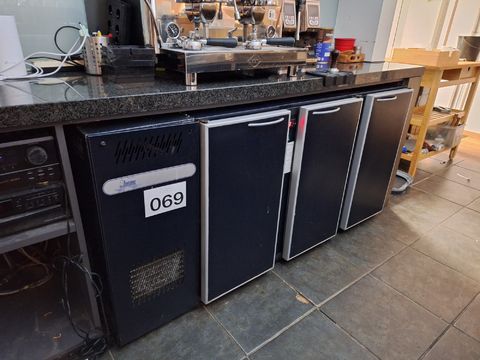 ANTOINE Refroidisseur de boissons à 3 portes