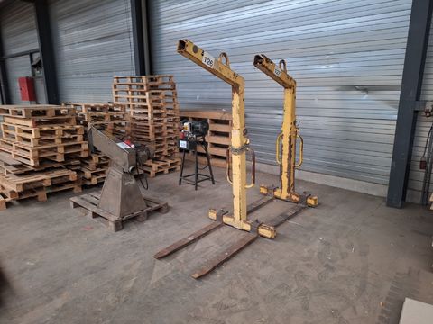 Bouwkraan pallethaak/vorken-Capaciteit (1.5 ton)