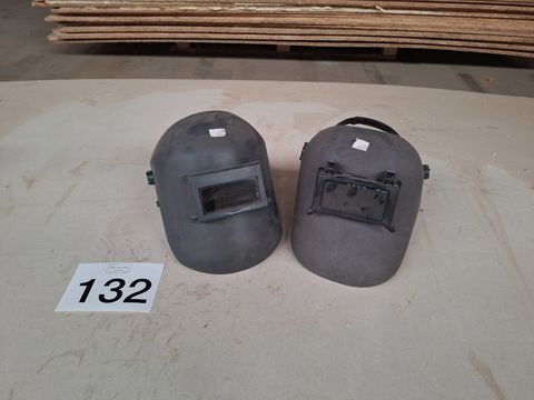 2x Lashelm – Lamador