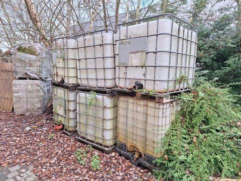 6 IBC containers 1000L