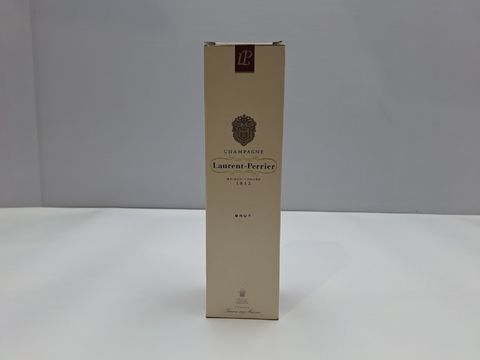 1 fles Laurent-Perrier Champagne Brut – 750 ml – 12% vol – Frankrijk