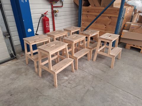 7 houten opstapjes / krukjes (Ikea)