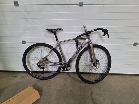 Gravelbike BH Gravel X - Shimano 105 22v - Carbon Vork - Hydraulische Schijfremmen