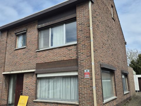 Half open bebouwing nabij jachthaven te Leopoldsburg