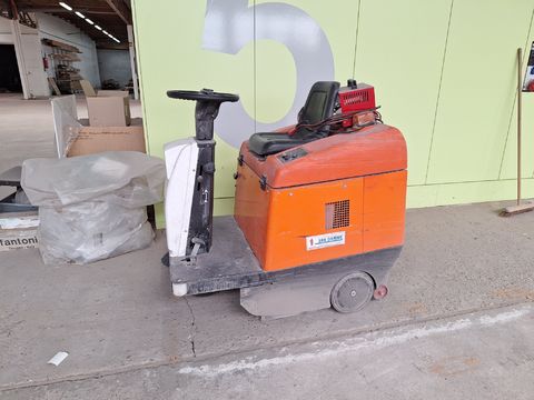 Opzitter Veegmachine RCM
