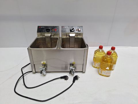 GGM Gastro Professionele Elektrische Dubbele Friteuse - 2x 8L - Inclusief 3 flessen frituurolie
