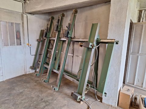 Hydraulische raam- en deurenverlijmpers / Sponningpers